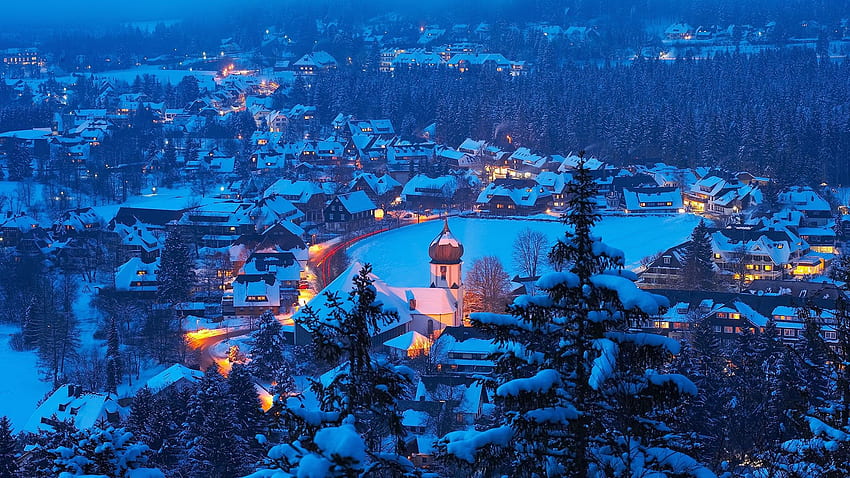 Inverno a Hinterzarten, Foresta Nera (Schwarzwald), Baden Württemberg, Germania. Riflettori su Windows 10 Sfondo HD
