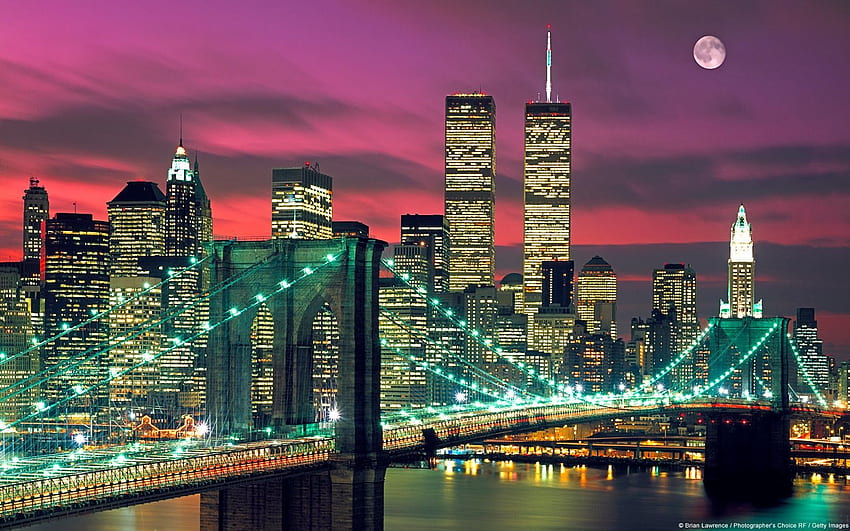 夜の美しい橋。 ブルックリン橋、ツインタワー 高画質の壁紙