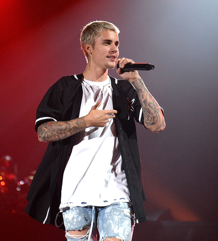 Justin Bieber Tells Fans to Stop Screaming on Purpose Tour - Justin Bieber Silences Beliebers, Justin Bieber Concert HD phone wallpaper