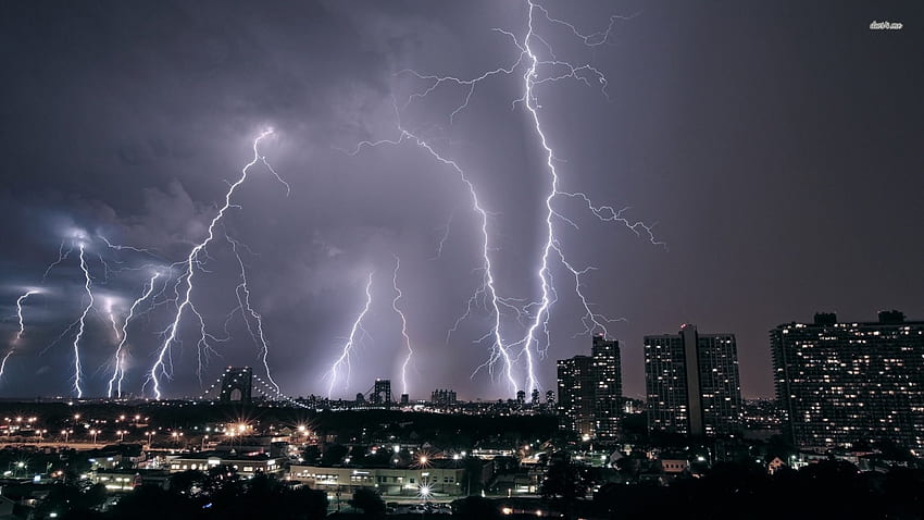 badai petir yang menakjubkan di atas kota, kilat, bangunan, kota, badai Wallpaper HD