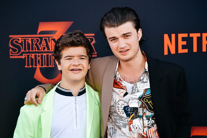 Stranger Things Cast Kicked Joe Keery Out of the Group Chat HD wallpaper
