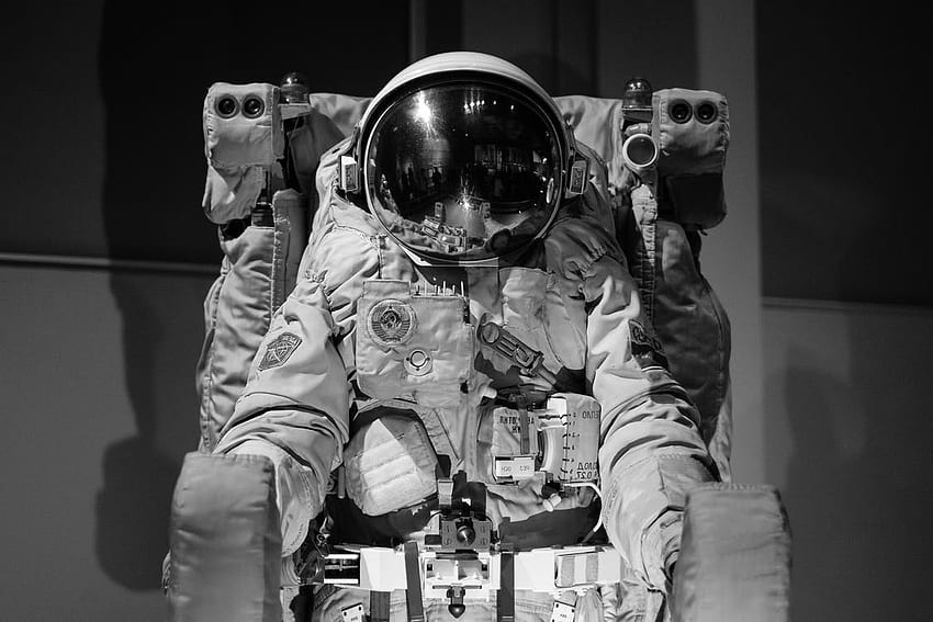 Astronaut Suit Black And White. t HD wallpaper