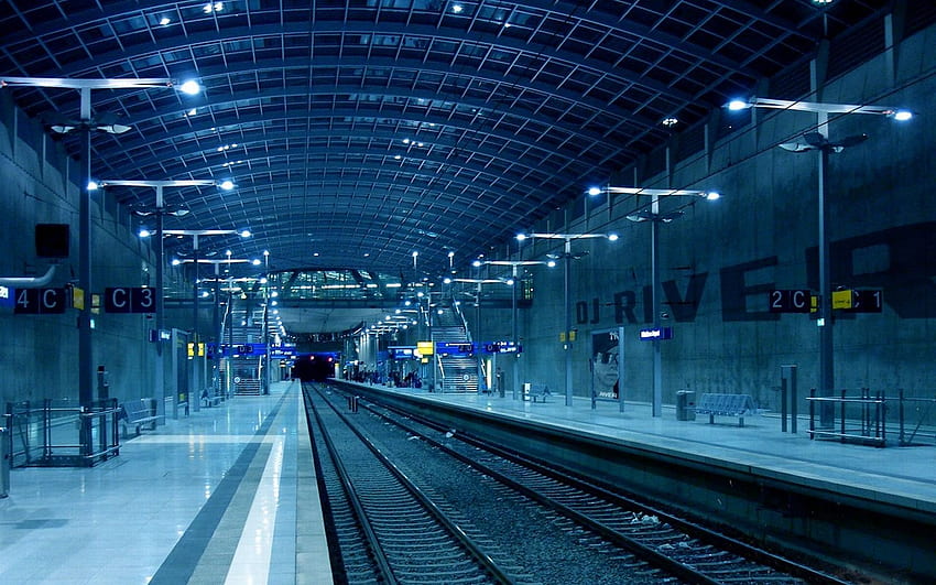 Train Station at Night . Train Station at Night stock, Train Platform HD wallpaper