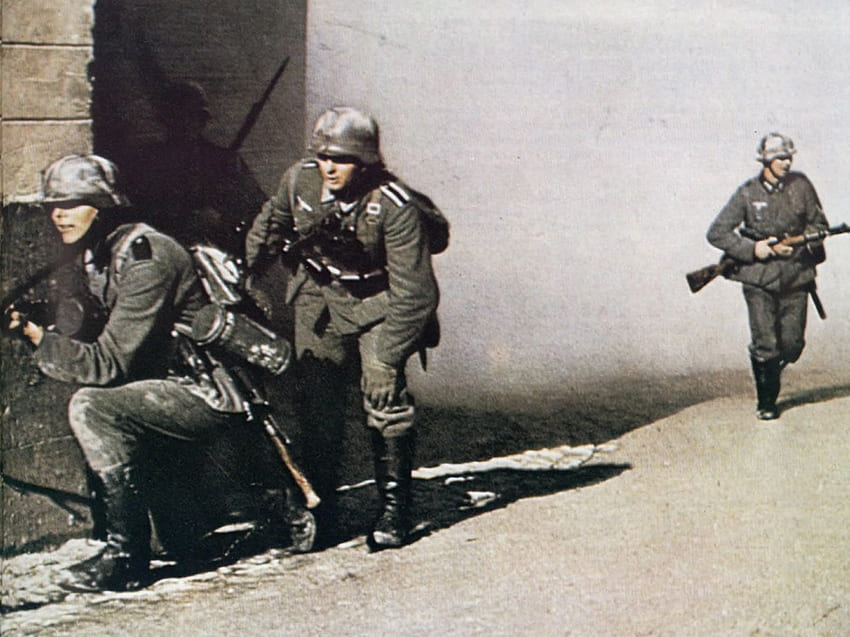 제2차 세계대전 독일군 배경 [], 모바일 및 태블릿용. WW2 독일어를 살펴보십시오. WW2 항공기, WW2, 서사시 WW2, 독일 군인 HD 월페이퍼