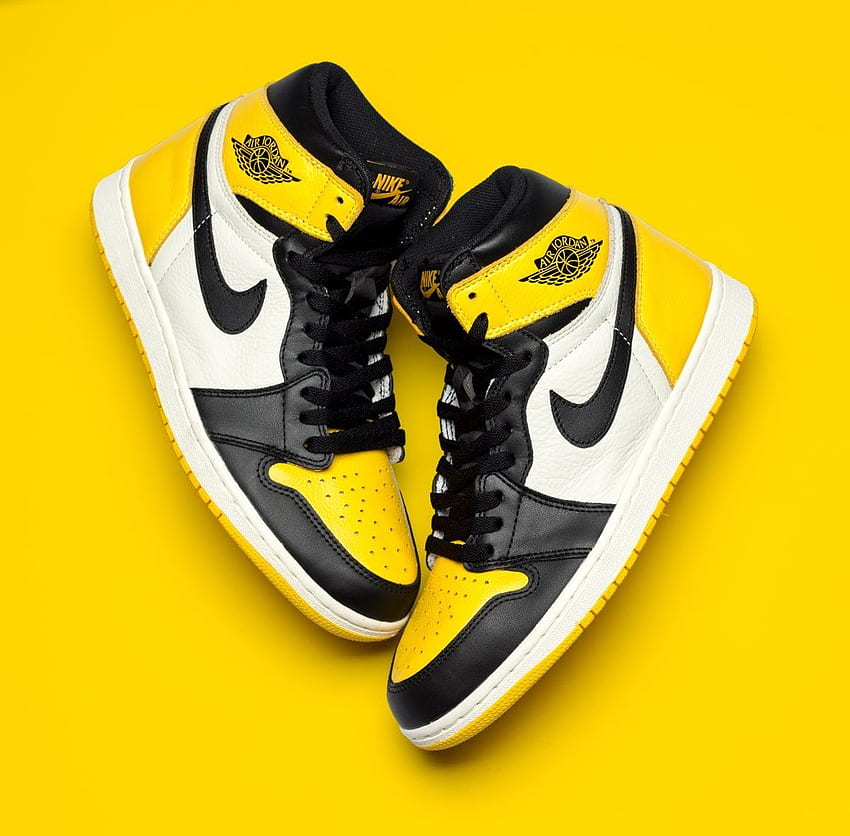 Olhares detalhados no dedo do pé amarelo Air Jordan 1 - HOUSE OF HEAT. Sneaker fiends desde 2015. Air jordans retrô, tênis Nike jordans, tênis Jordan retrô, Yellow Jordan papel de parede HD