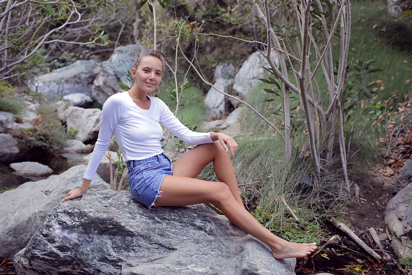 Katya Clover Enjoying Nature, model, shorts, rock, brunette HD wallpaper
