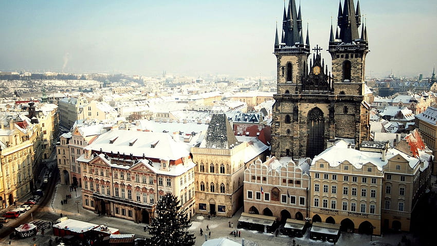 Висока разделителна способност -: Прага Чешка република Площад на Стария град зимен сняг HD тапет